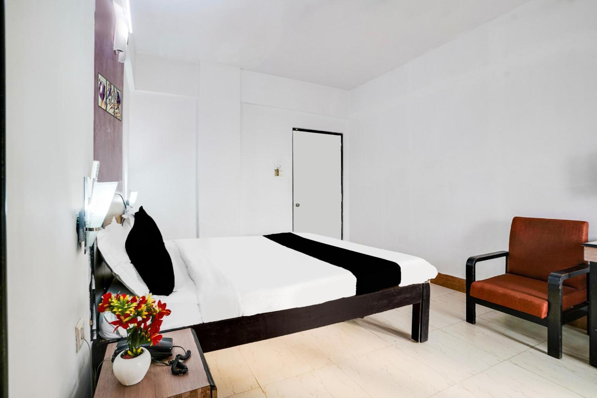 Super Townhouse Margao Near Railway Station Hotell Exteriör bild