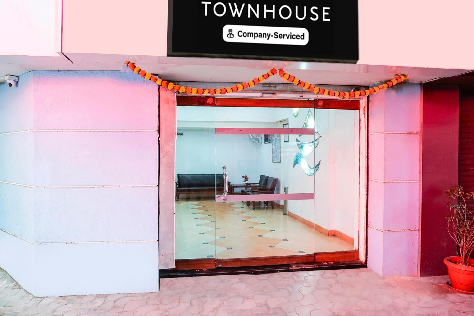 Super Townhouse Margao Near Railway Station Hotell Exteriör bild
