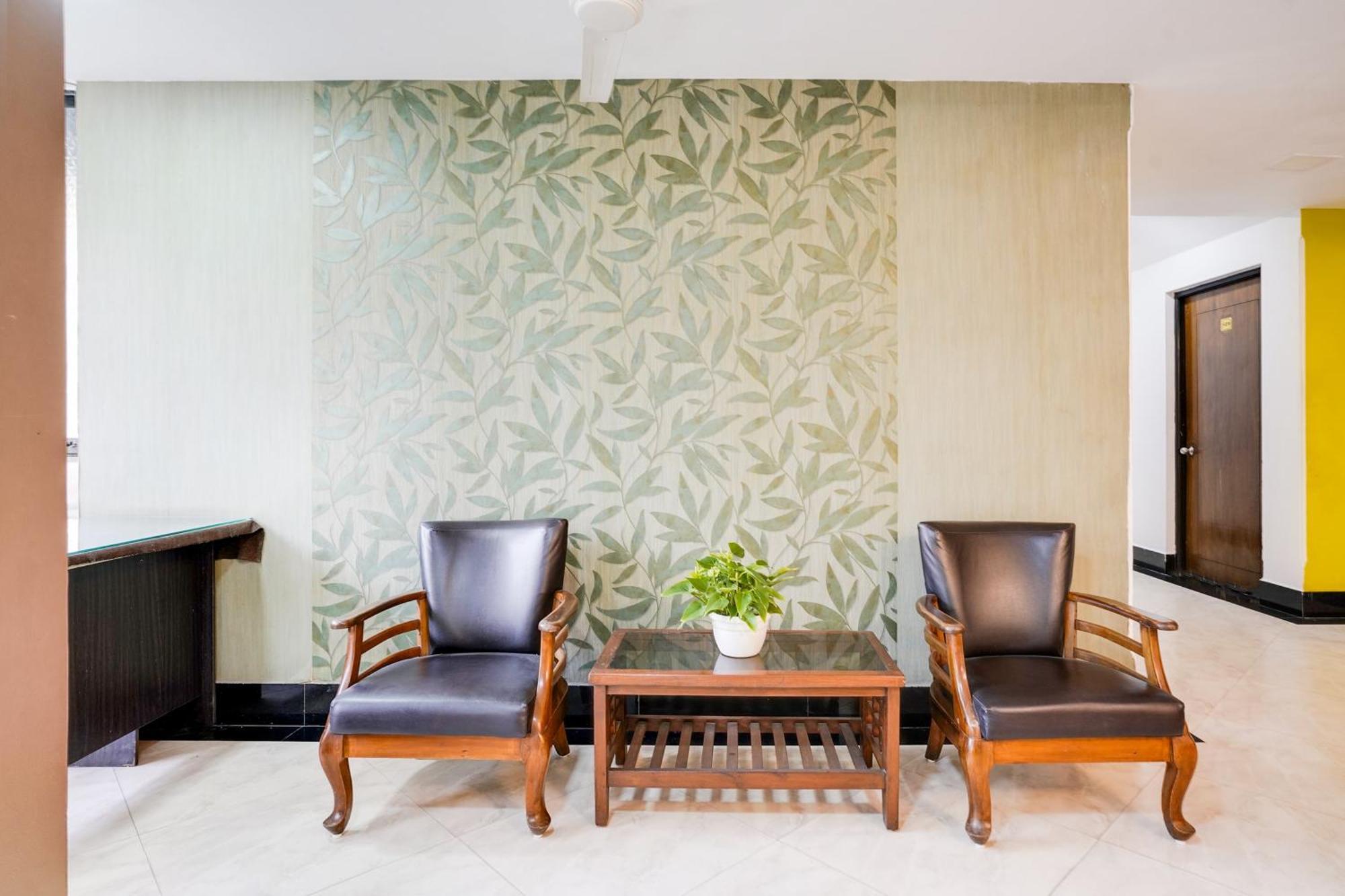 Super Townhouse Margao Near Railway Station Hotell Exteriör bild