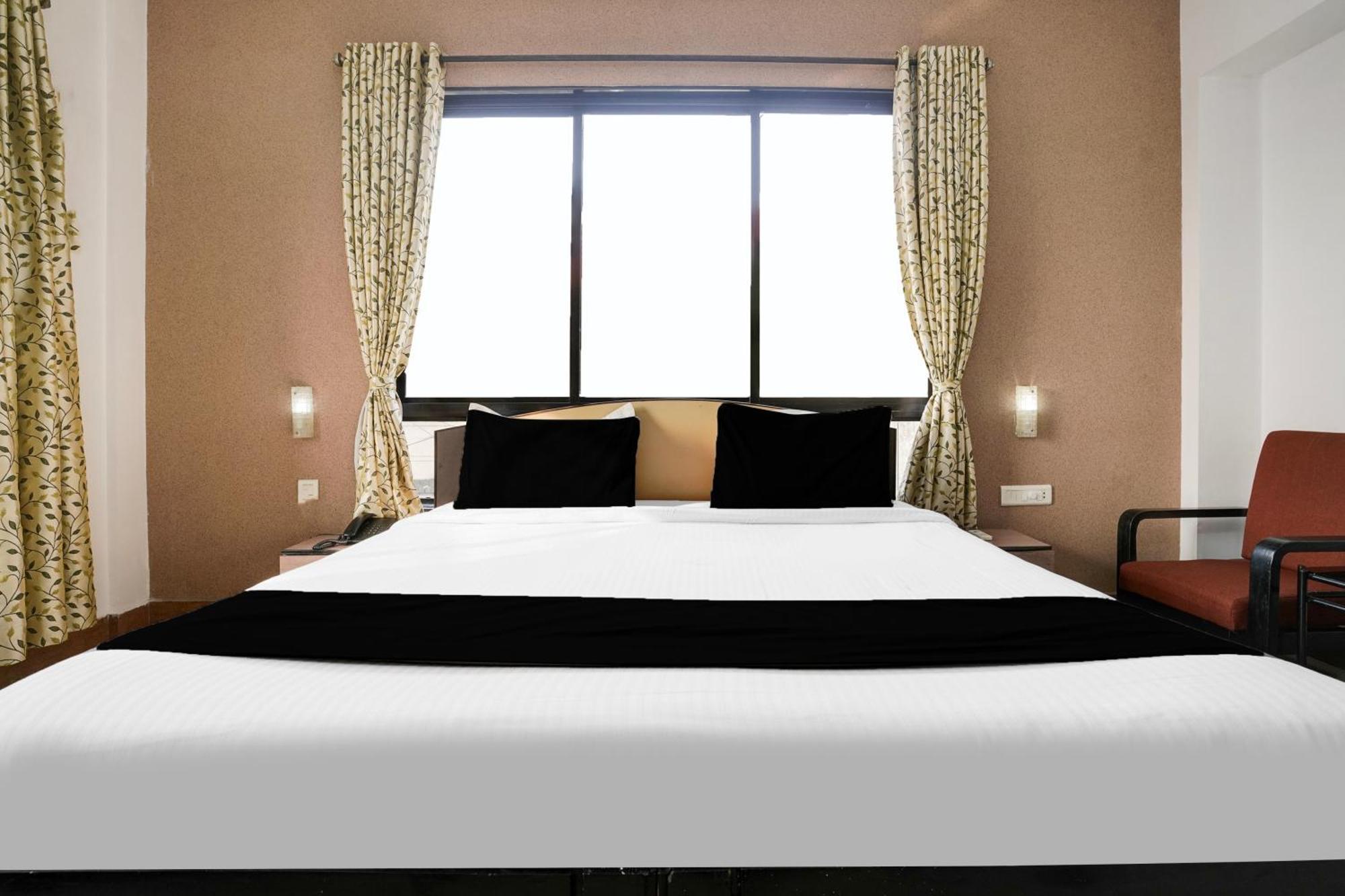 Super Townhouse Margao Near Railway Station Hotell Exteriör bild